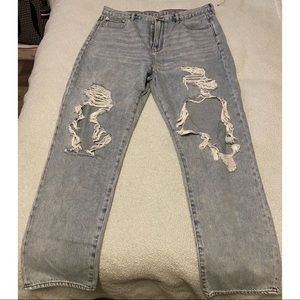 American Eagle Mom Jean